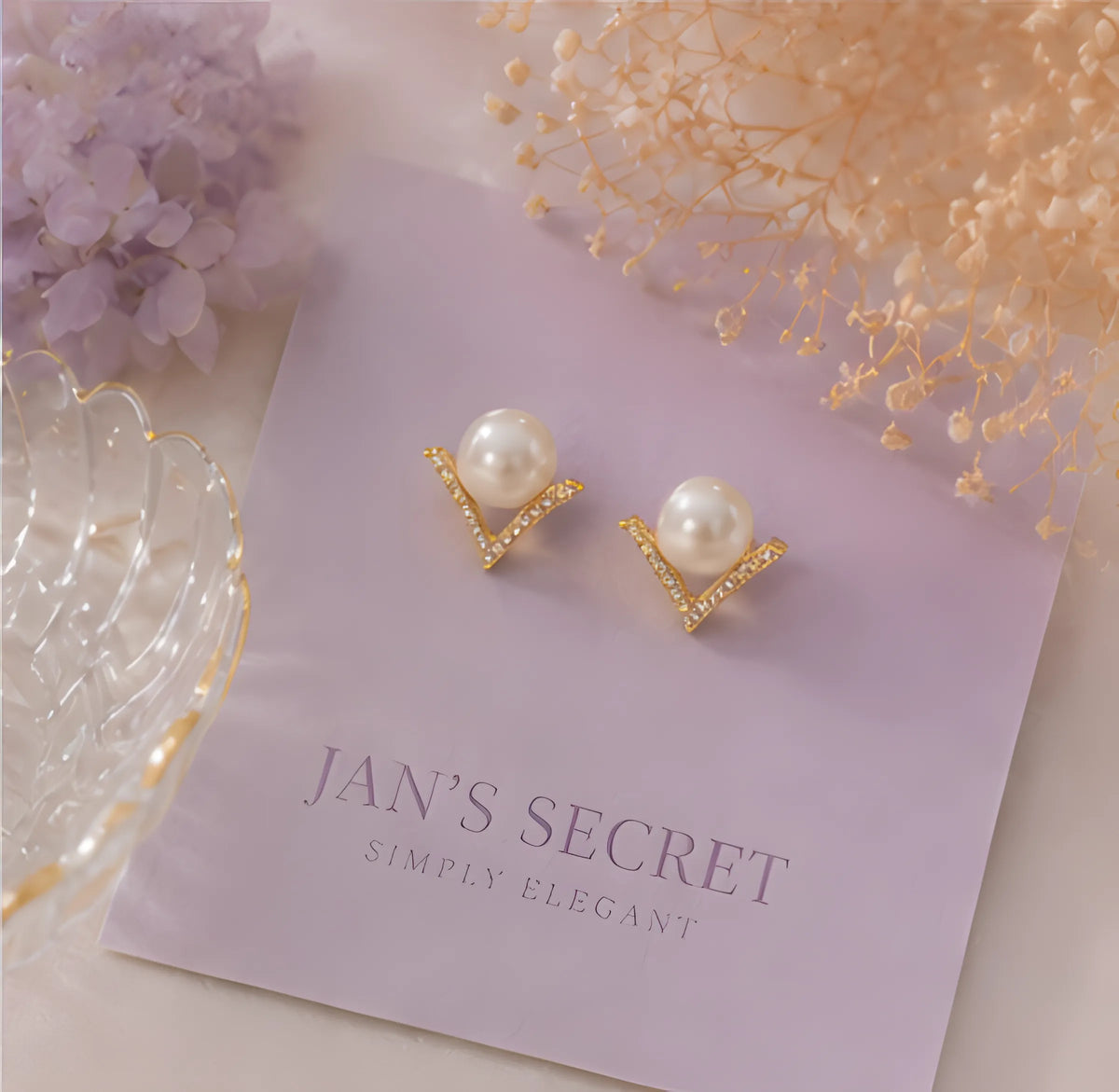 锋芒V型珍珠耳钉 | Pearl Studs
