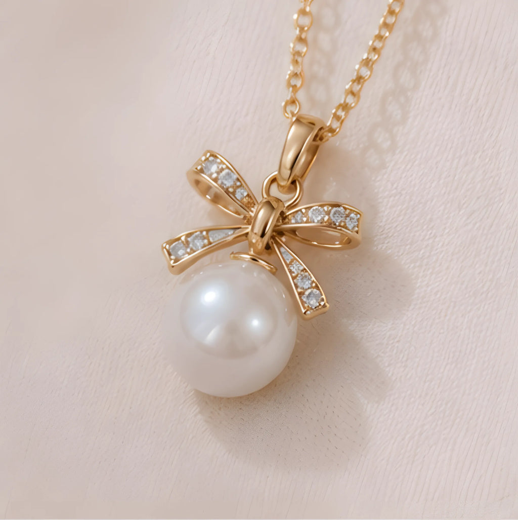 蝴蝶结吊坠 | Pearl Pendant