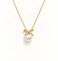 蝴蝶结吊坠 | Pearl Pendant