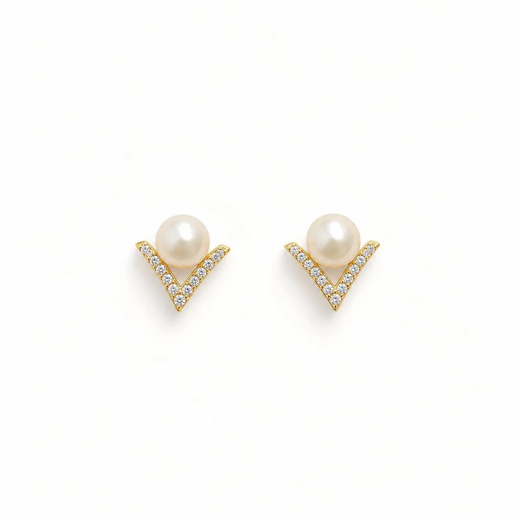 锋芒V型珍珠耳钉 | Pearl Studs