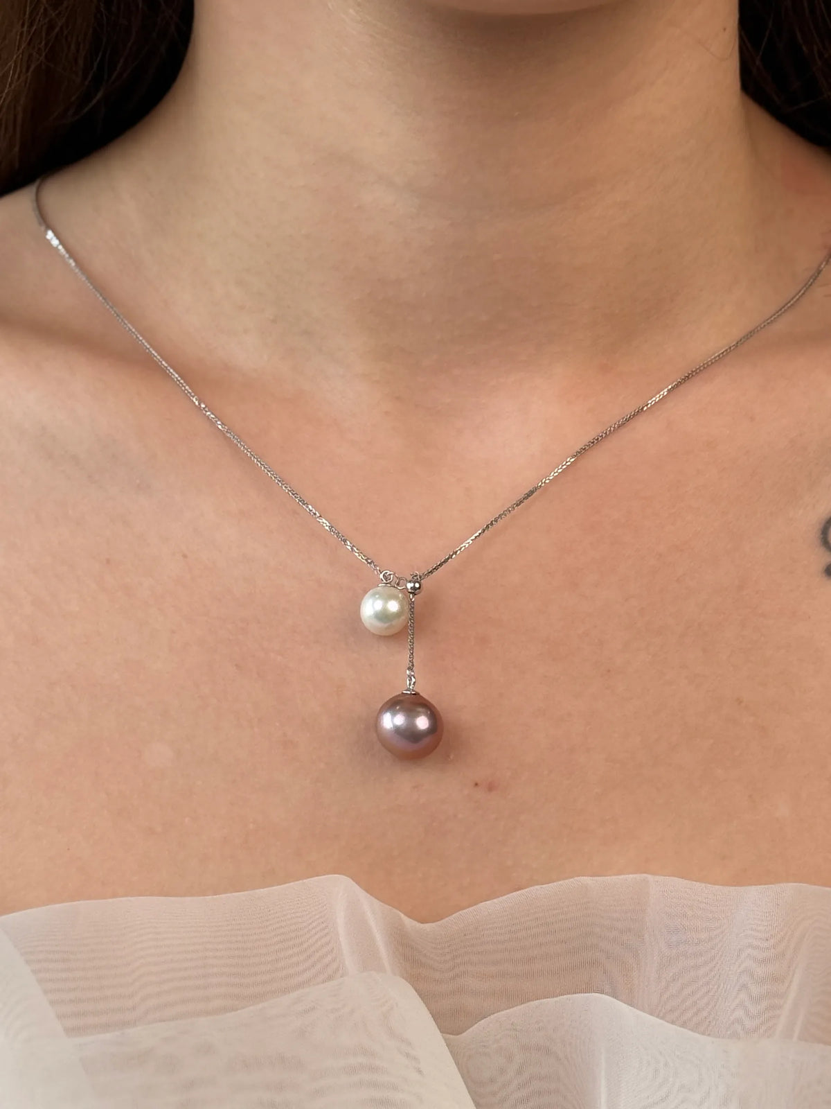紫白双珠Y字链 | Pearl Pendant